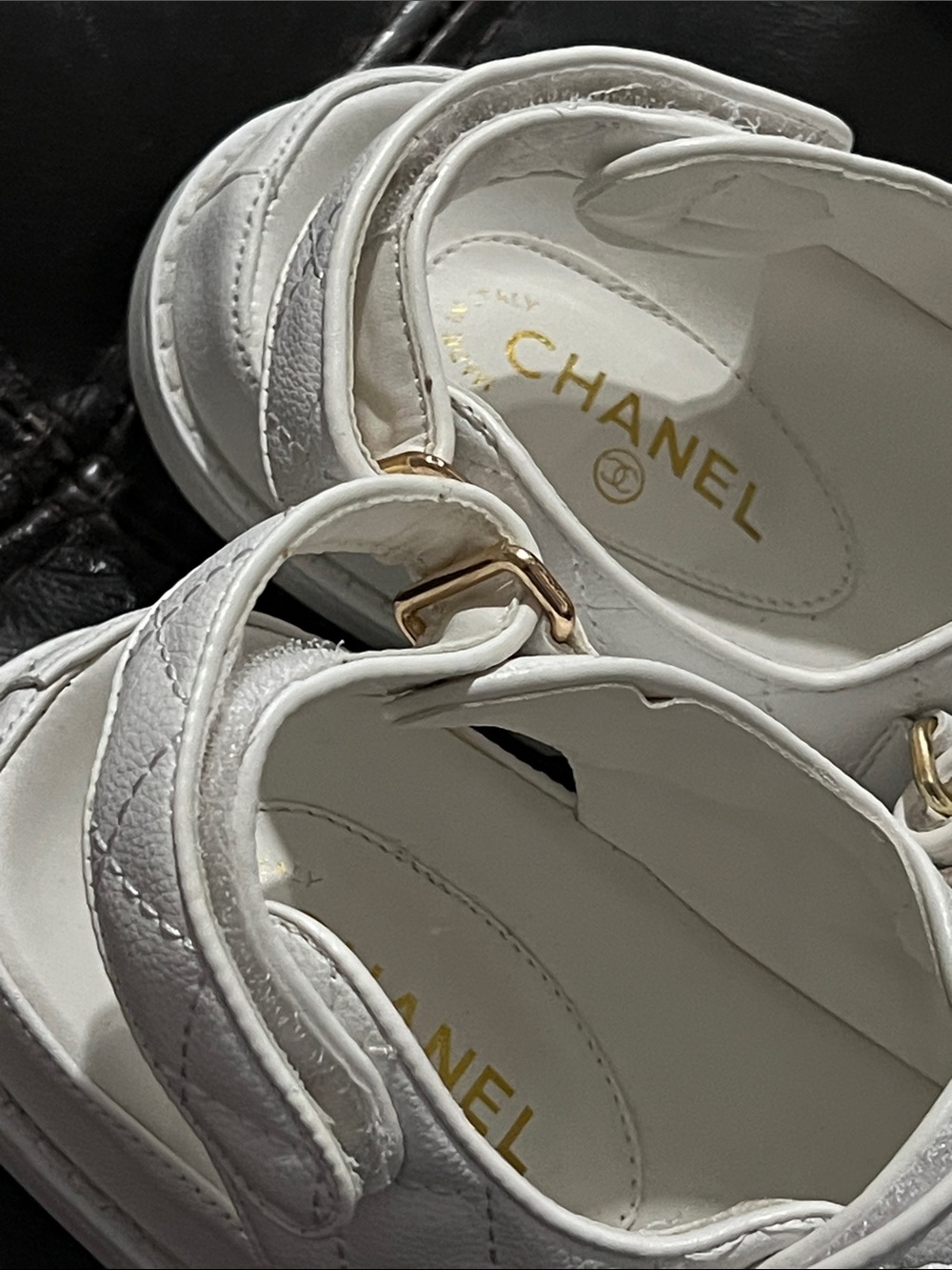 Fashion White Quilted Logo Strap Sandals - Picture 10 of 11